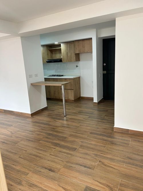 Apartamento de 3 alcobas en venta en Niquia, Bello, 54 m² · foto 2 de 6