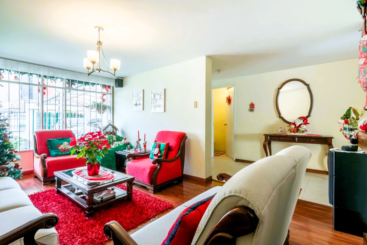 Casa en venta en Cedritos, Bogotá · foto 3 de 16
