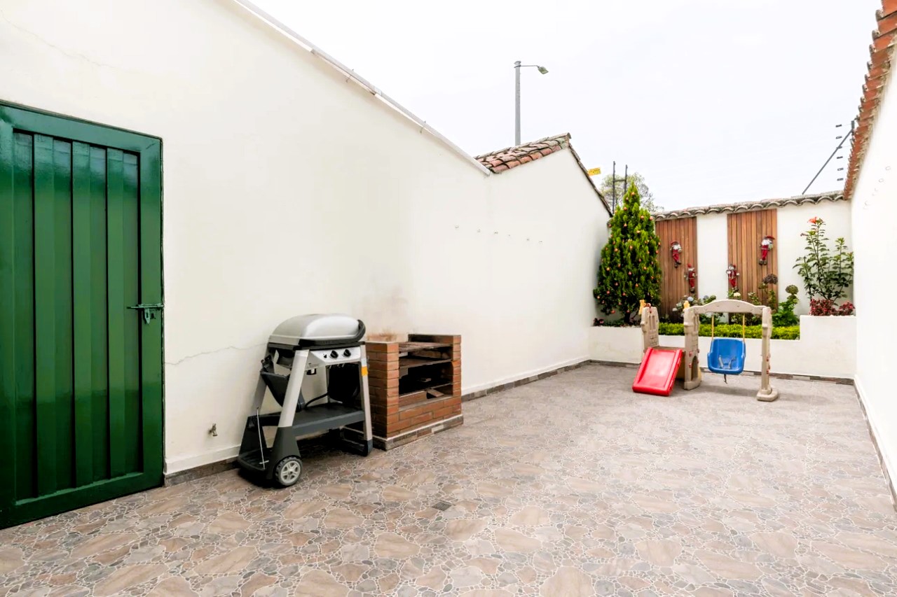Casa en venta en Cedritos, Bogotá · foto 15 de 16