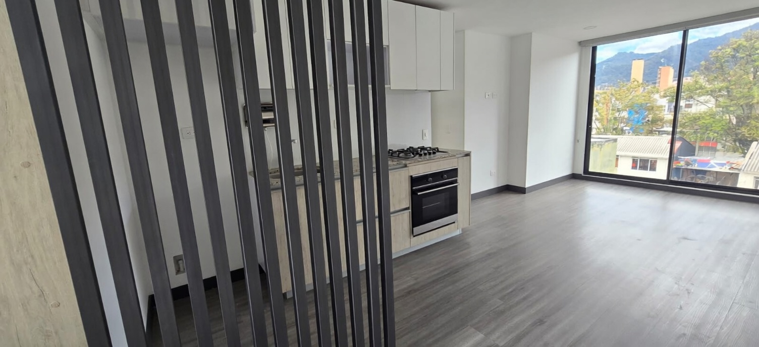 Apartamento en venta en San Luis, Bogotá · foto 2 de 14