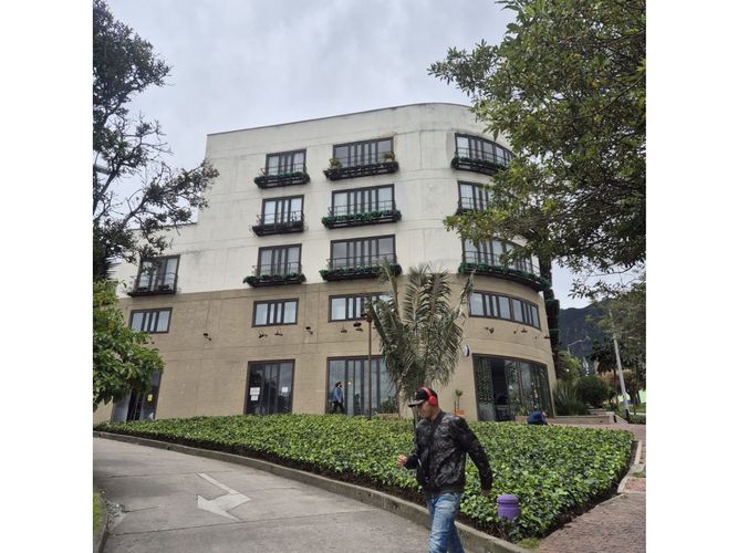 Apartamento de 1 alcoba en venta en Parque Nacional Oriental, Bogotá, 62 m² · foto 3 de 24