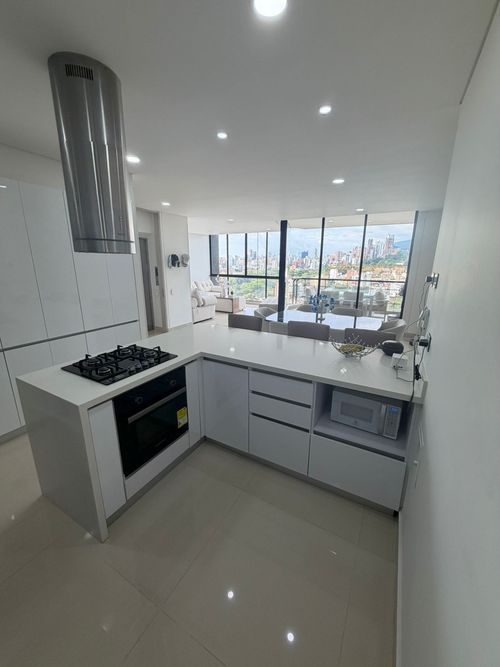 Apartamento de 3 alcobas en venta en El Tejar, Bucaramanga, 160 m² · foto 2 de 23