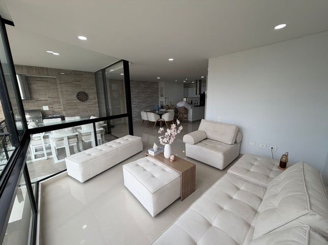 Apartamento de 3 alcobas en venta en El Tejar, Bucaramanga, 160 m² · foto 5 de 23