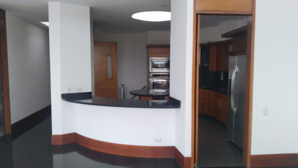 Apartamento en venta en Santa Barbara, Bogotá · foto 11 de 24