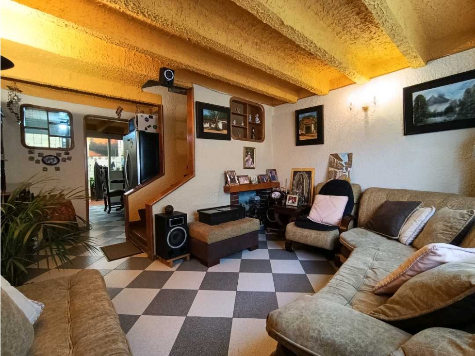 Casa en venta en Engativá, Bogotá · foto 3 de 20