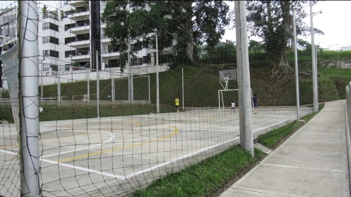 Apartamento en venta en La Julita, Pereira · foto 10 de 13