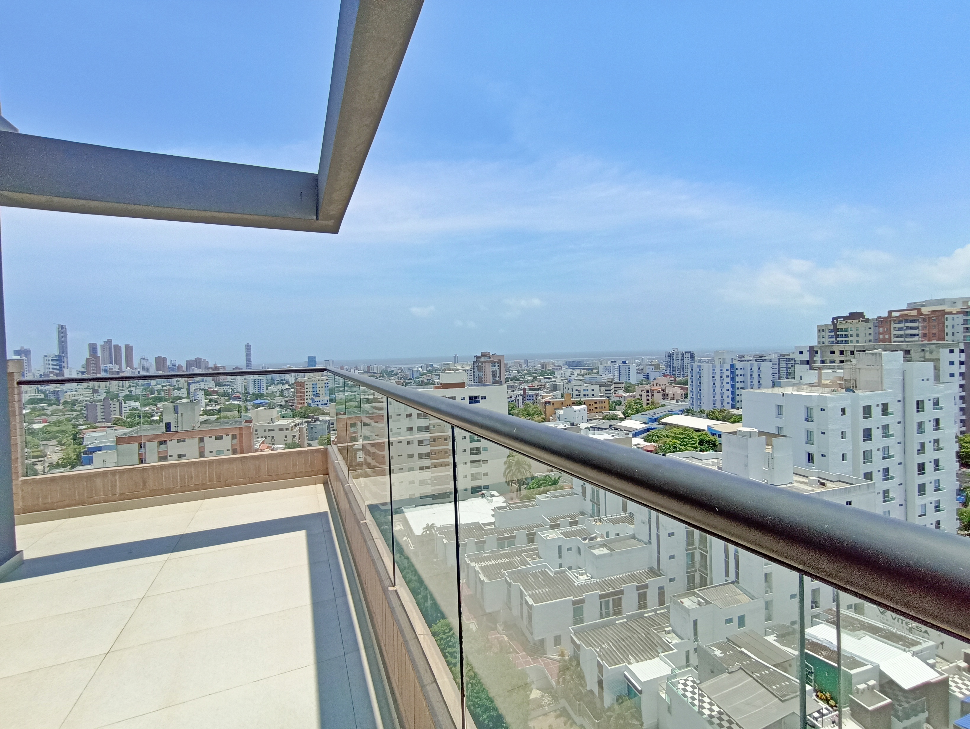 Apartamento en venta en Ciudad Jardin, Barranquilla · foto 2 de 24