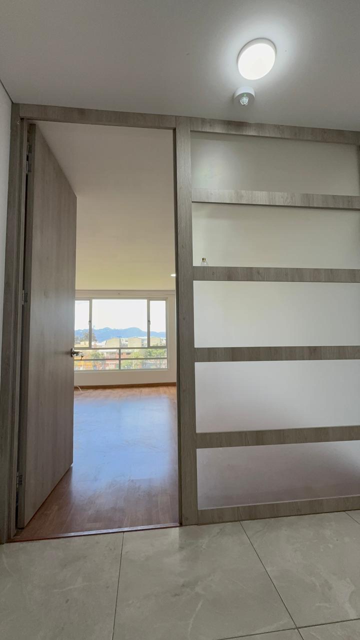 Casa en venta en Fontibon, Bogotá · foto 6 de 12