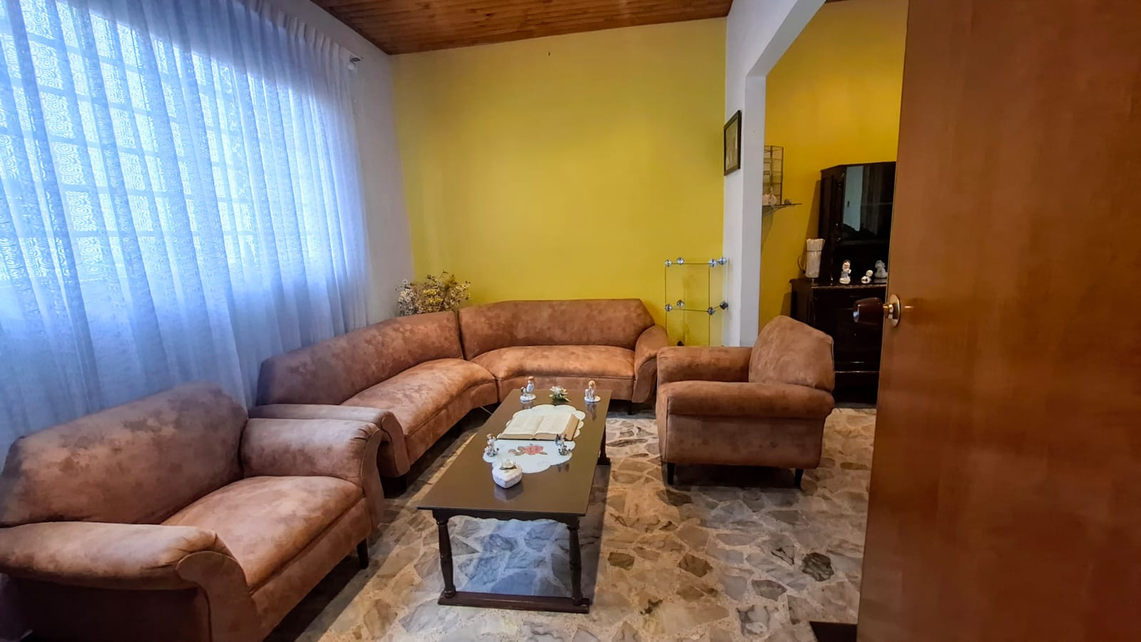 Casa en venta en Barrios Unidos, Bogotá · foto 2 de 16