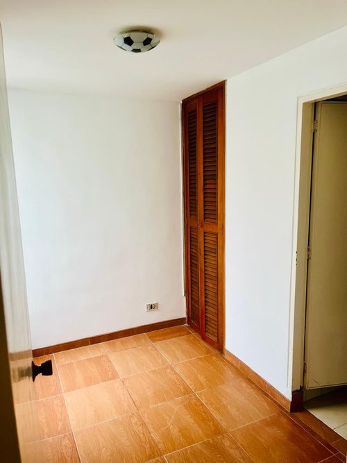 Apartamento de 3 alcobas en venta en Colina Campestre, Bogotá, 190 m² · foto 6 de 24