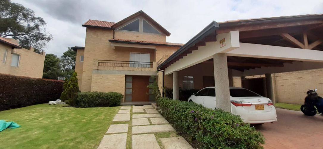 Casa de 4 alcobas en venta en Vereda La Balsa, Chía, 420 m² · foto 2 de 19