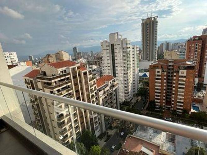 Apartamento de 3 alcobas en venta en Centro, Bucaramanga, 107 m² · foto 7 de 9