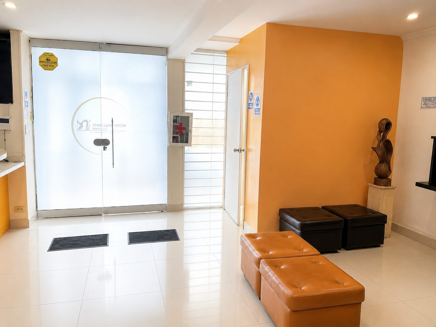 Casa en venta en Barrios Unidos, Bogotá · foto 3 de 24