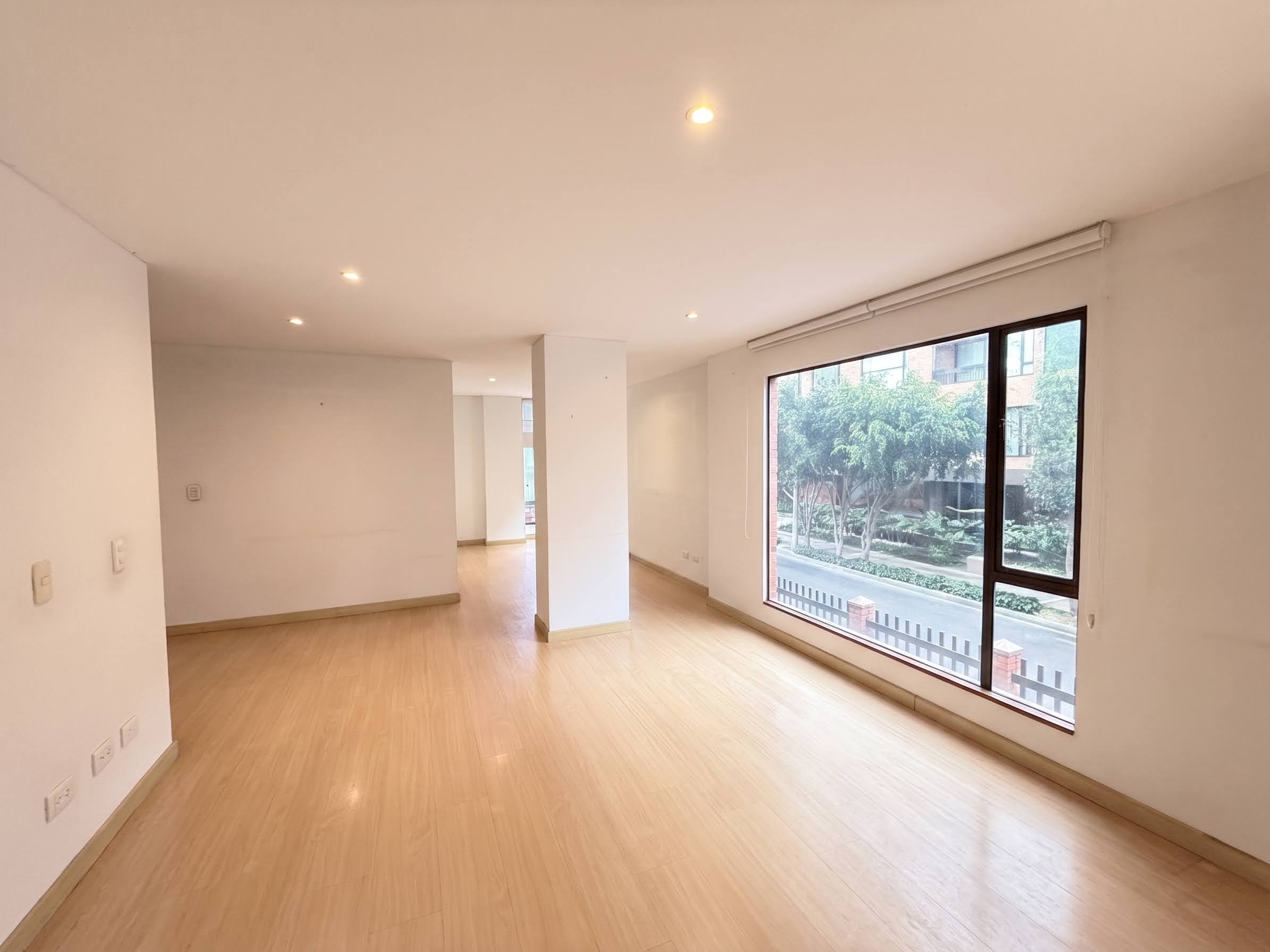 Apartamento en venta en El Virrey, Bogotá · foto 2 de 18