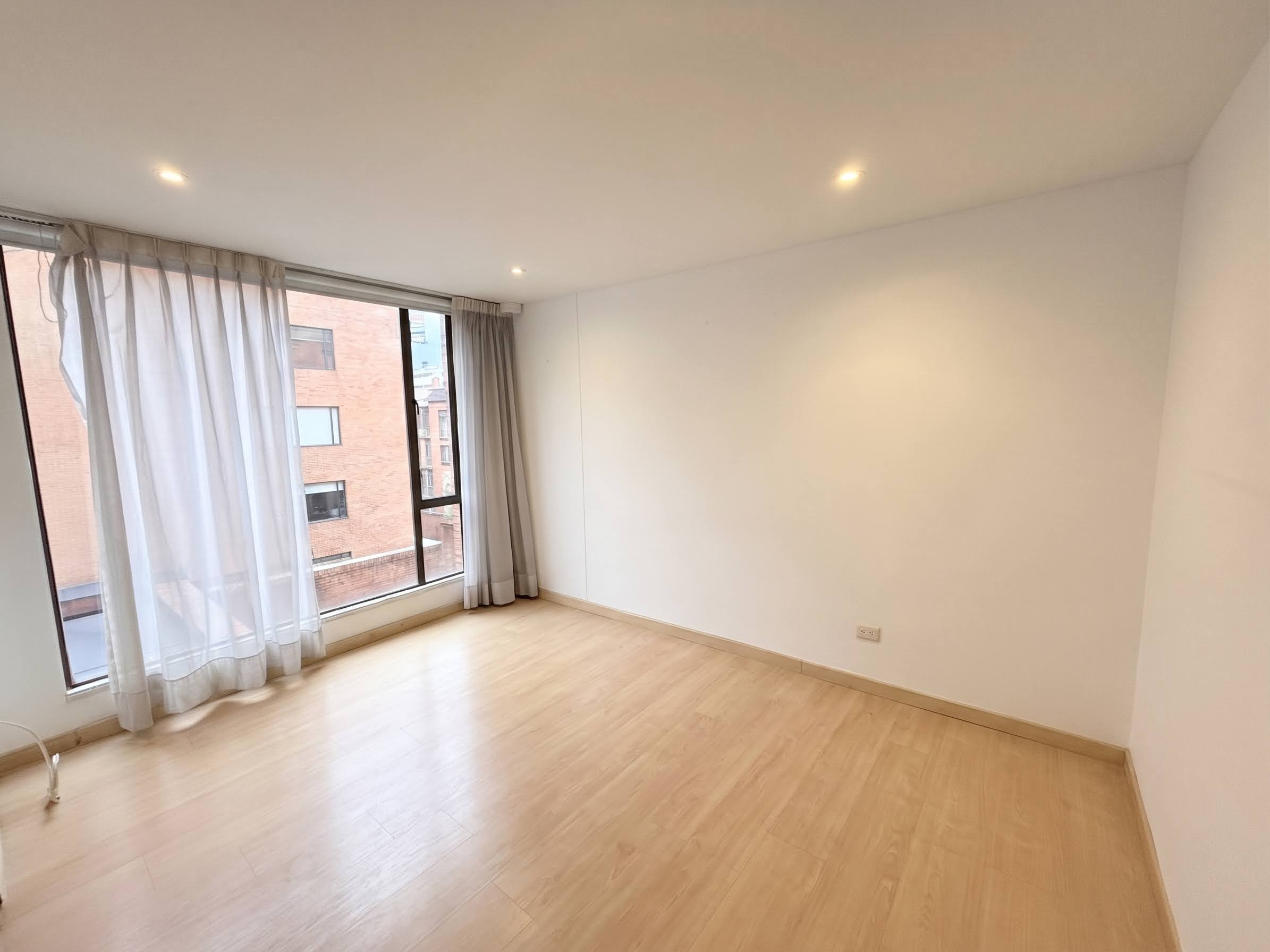 Apartamento en venta en El Virrey, Bogotá · foto 7 de 18