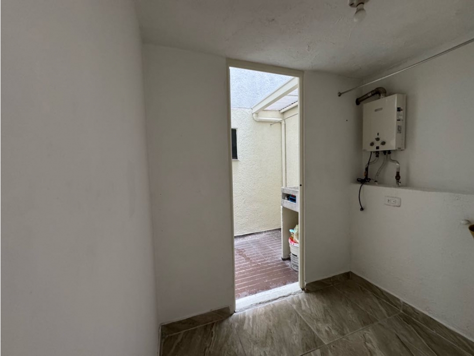 Apartamento en venta en Conjunto Residencial Reservas De Mallorca, Mosquera · foto 3 de 18