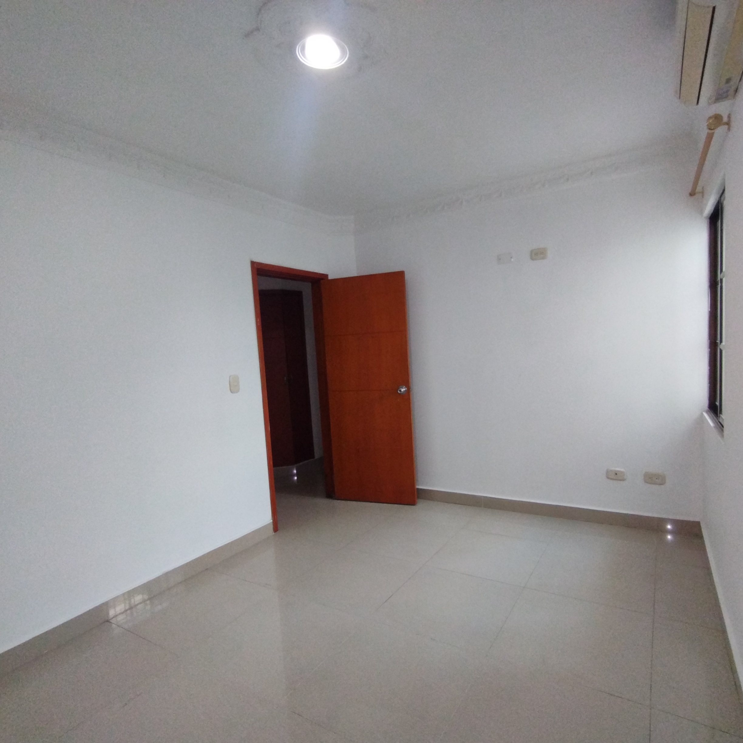 Apartamento en venta en Los Alcazares, Santa Marta · foto 12 de 16