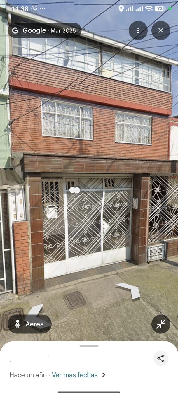 Casa en venta en Engativá, Bogotá · foto 2 de 10