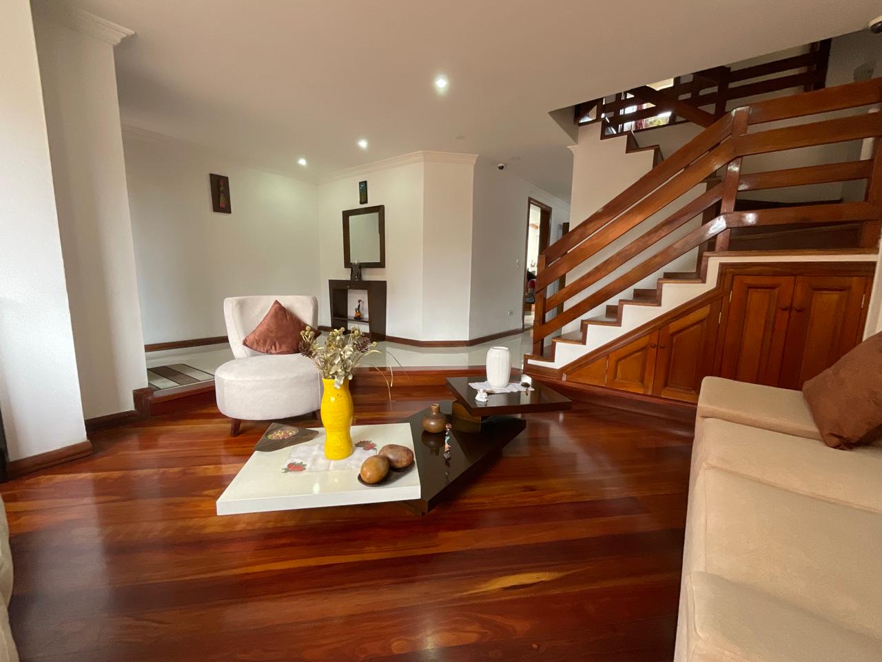 Casa en venta en La Estrella, Chía · foto 2 de 24