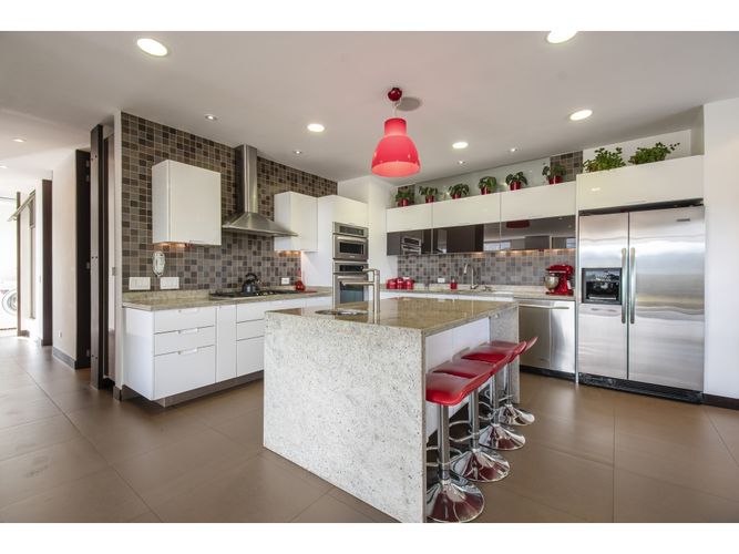 Casa de 4 alcobas en venta en Fusca, Chía, 420 m² · foto 2 de 21