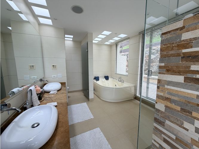 Casa de 4 alcobas en venta en Fusca, Chía, 420 m² · foto 9 de 21