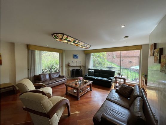 Casa en venta en Cerros De Suba, Bogotá · foto 2 de 24