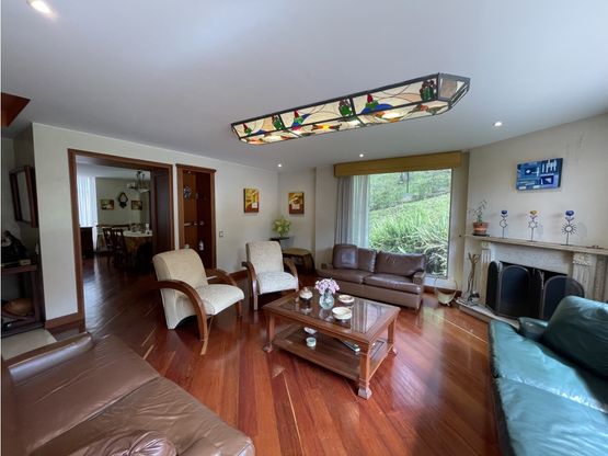 Casa en venta en Cerros De Suba, Bogotá · foto 3 de 24