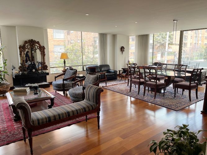 Apartamento en venta en Chico Norte, Bogotá · foto 3 de 23