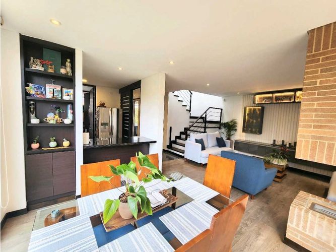 Casa de 3 alcobas en venta en Hacienda Fontanar, Cajicá, 153 m² · foto 2 de 24