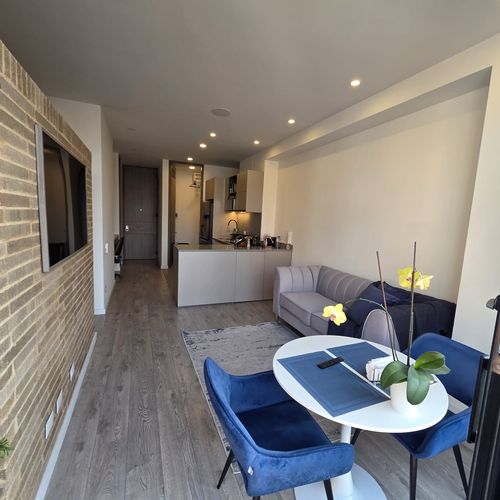 Apartaestudio en venta en Santa Barbara, Bogotá, 56 m² · foto 2 de 16