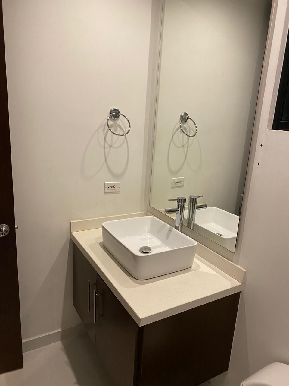 Apartamento en venta en Los Rosales, Bogotá · foto 8 de 9
