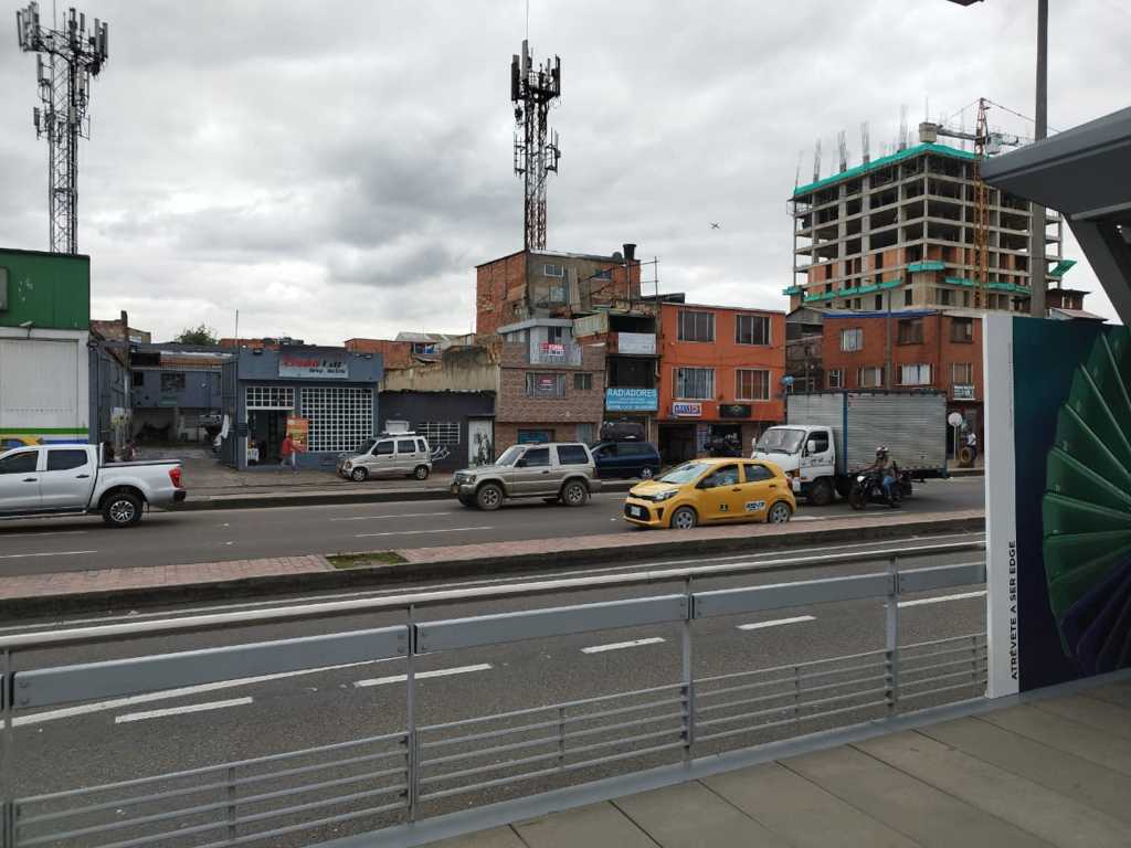 Casa en venta en Engativá, Bogotá · foto 3 de 24