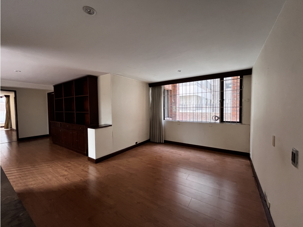 Apartamento en venta en Chico, Bogotá · foto 4 de 15