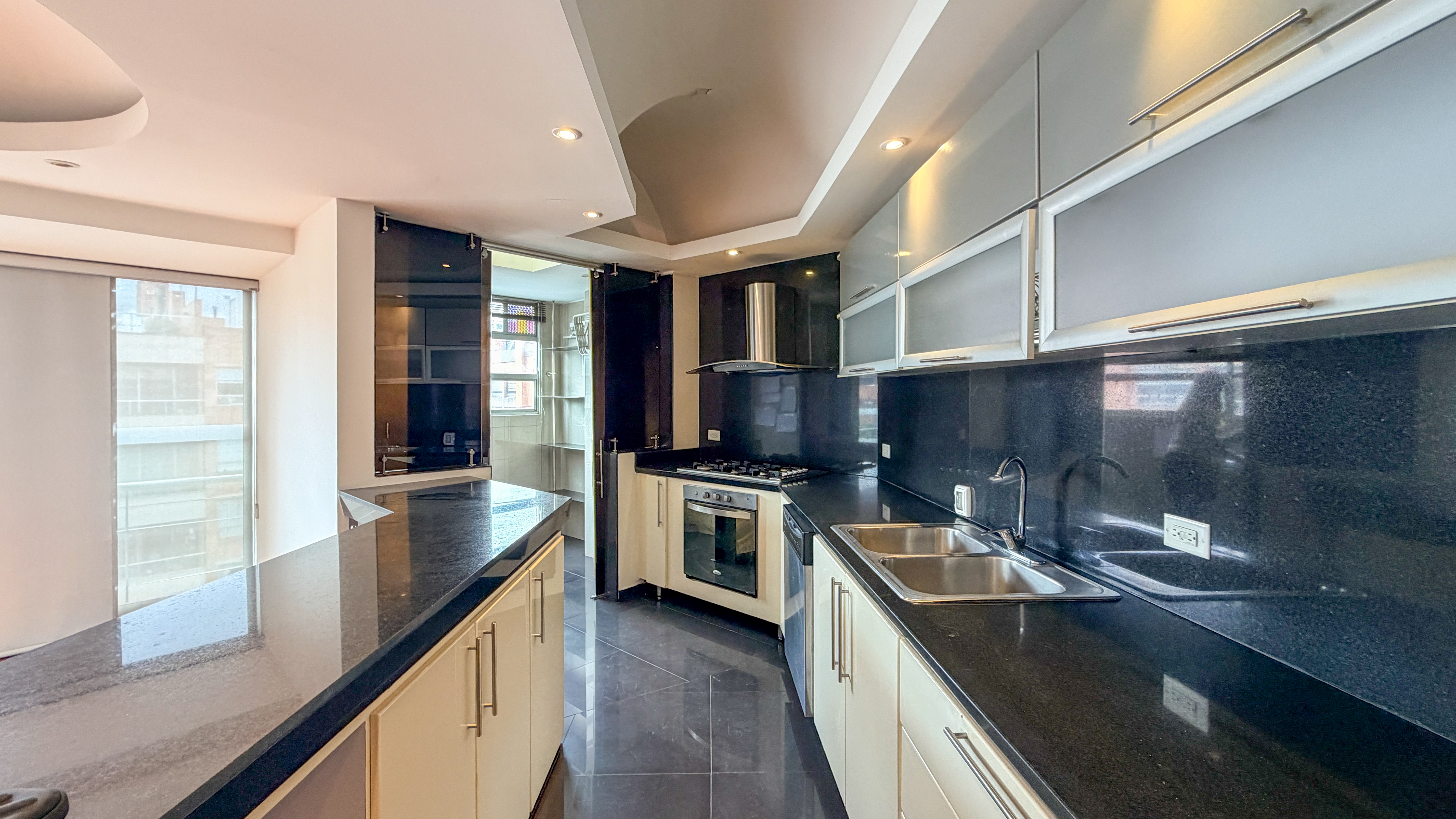 Apartamento en venta en Chicó Navarra, Bogotá · foto 3 de 21