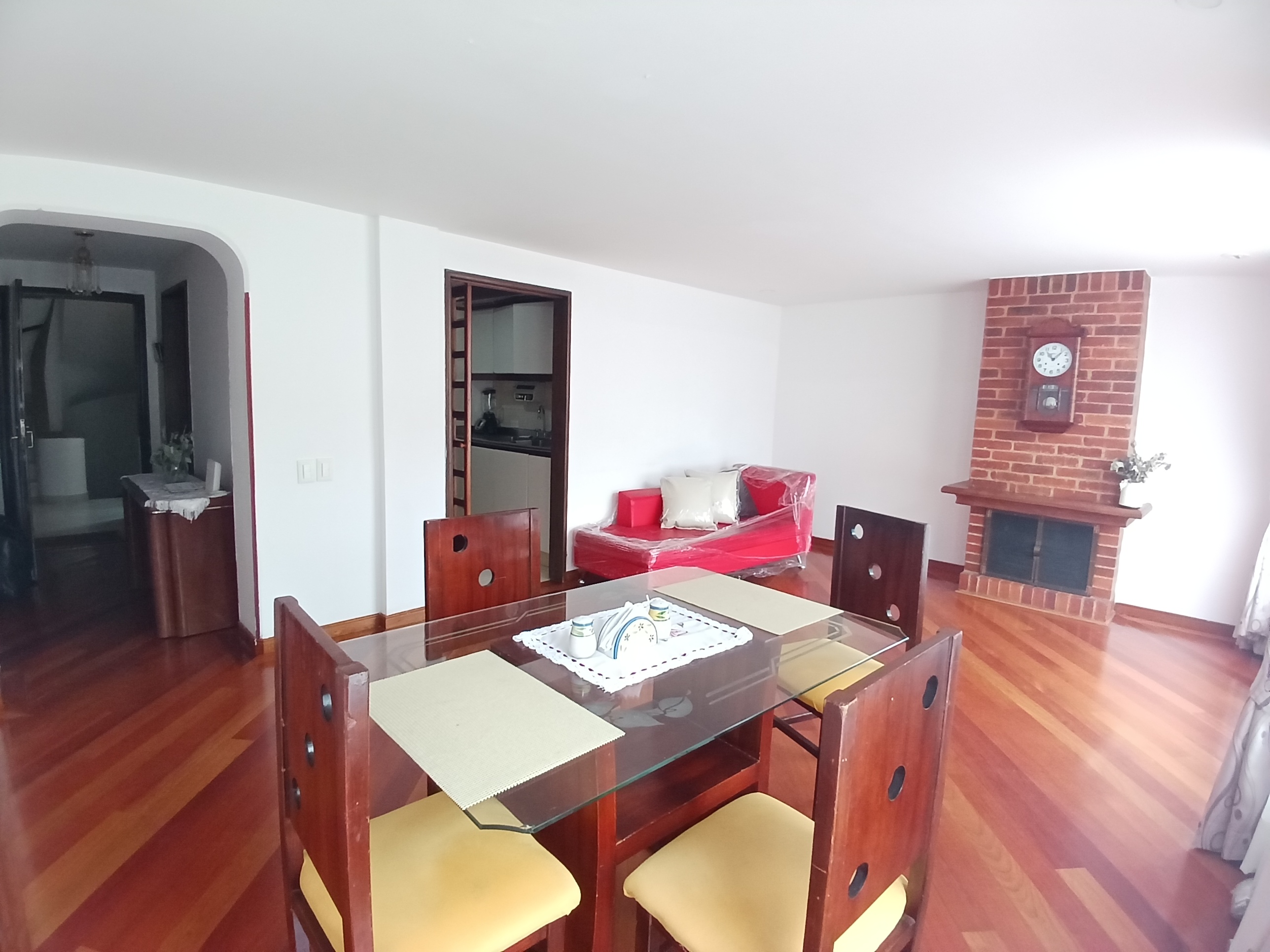 Apartamento en venta en Cedritos, Bogotá · foto 2 de 18