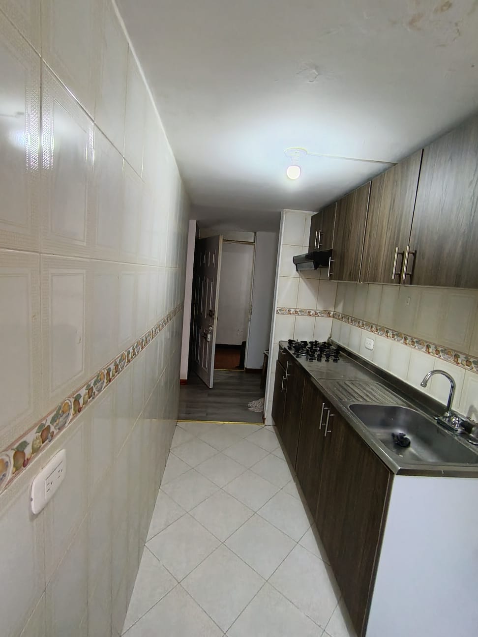 Apartamento en venta en Ub. Sabana De Tibabuyes, Bogotá · foto 3 de 14