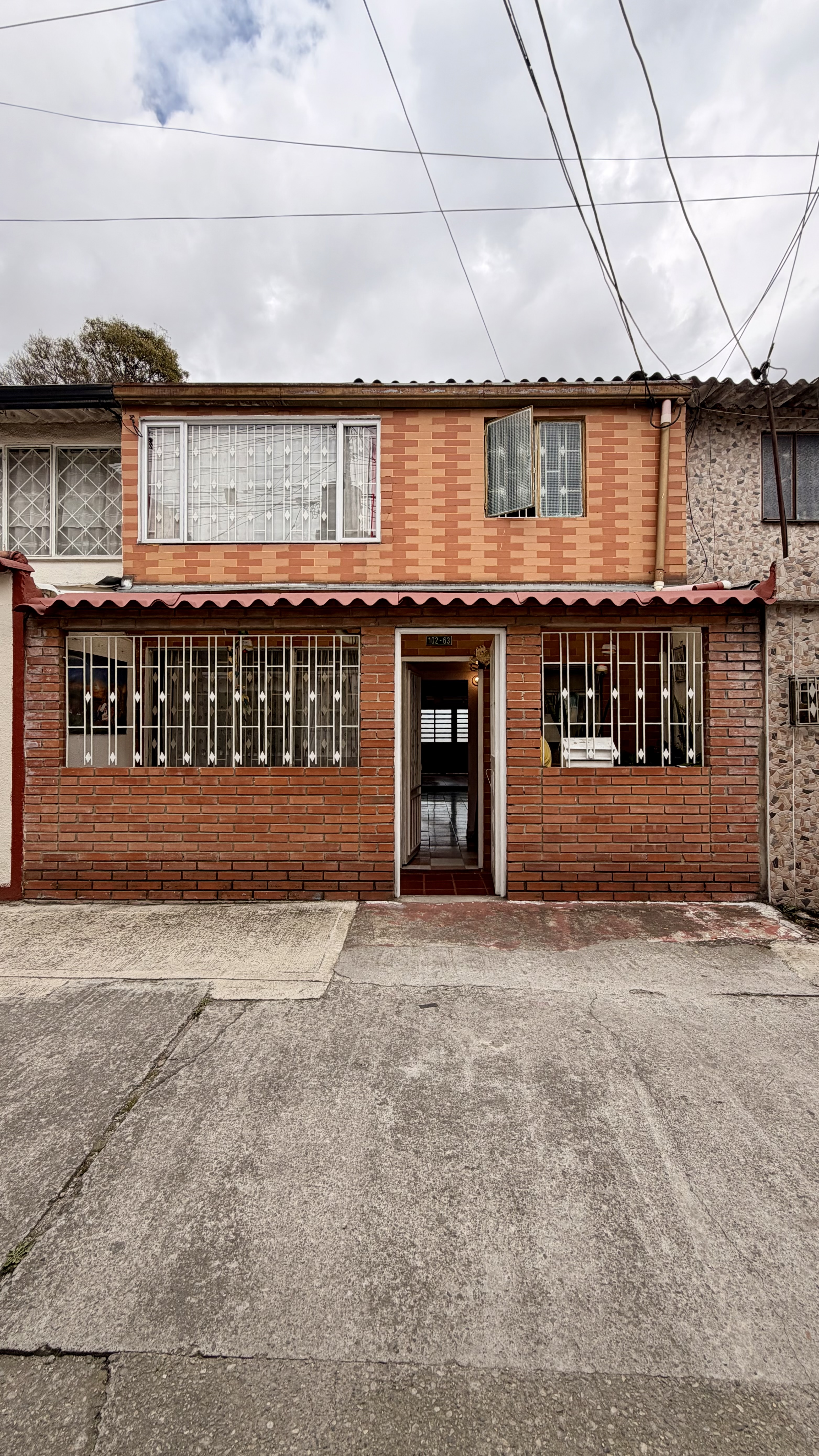 Casa en venta en Engativá, Bogotá · foto 2 de 16