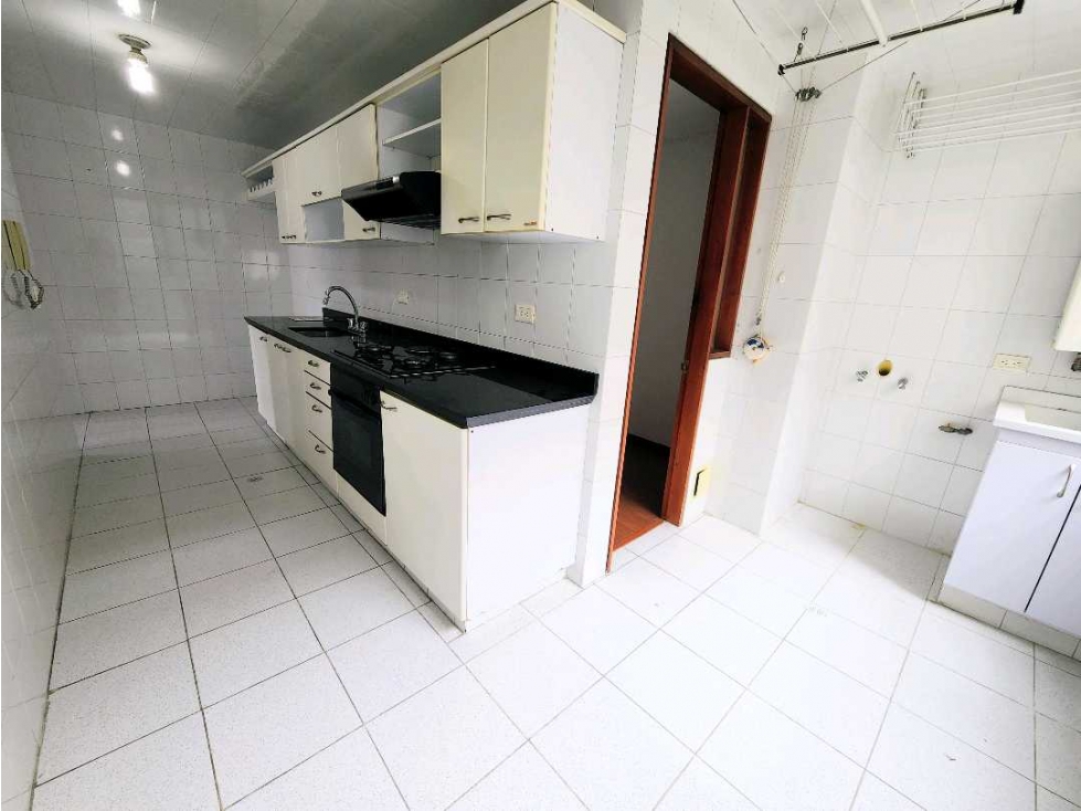 Apartamento en venta en Cedritos, Bogotá · foto 5 de 15