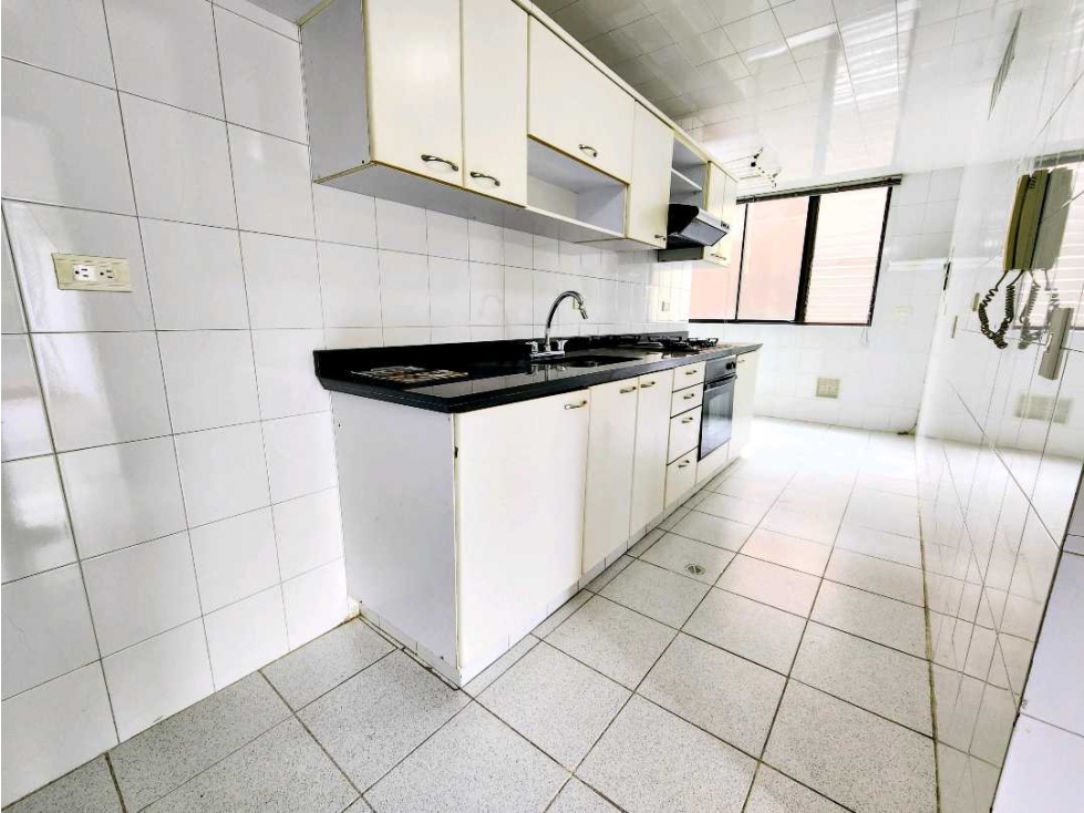 Apartamento en venta en Cedritos, Bogotá · foto 6 de 15