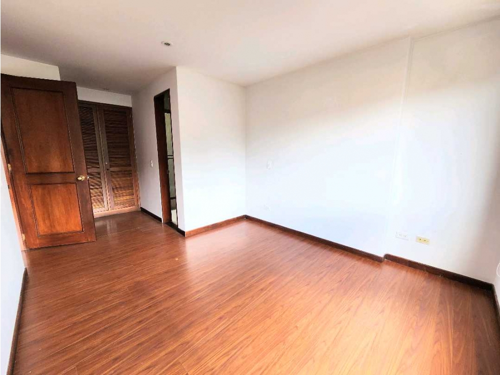 Apartamento en venta en Cedritos, Bogotá · foto 9 de 15
