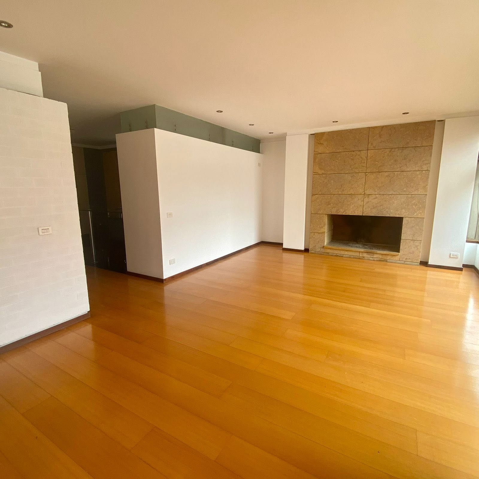 Apartamento en venta en Flandes, La Calera · foto 3 de 18