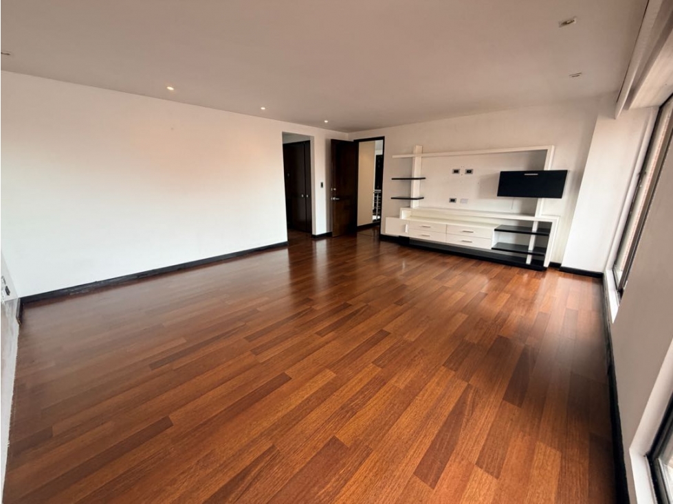 Apartamento en venta en Chicó Alto, Bogotá · foto 9 de 15