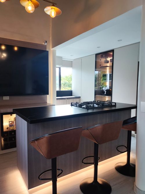 Apartamento de 5 alcobas en venta en El Poblado, Medellín, 105 m² · foto 10 de 24