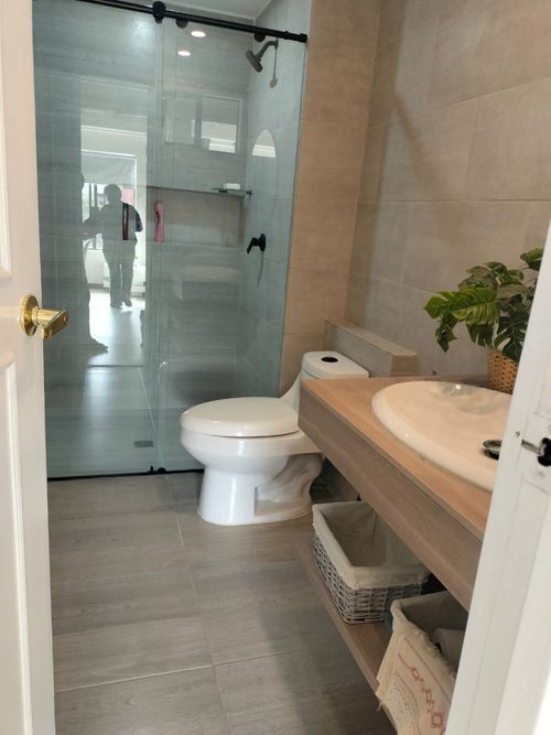 Apartamento de 5 alcobas en venta en El Poblado, Medellín, 105 m² · foto 19 de 24