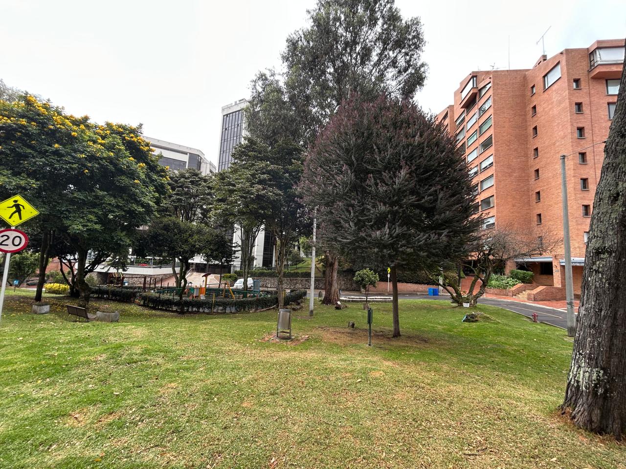 Apartamento en venta en El Refugio, Bogotá · foto 24 de 24