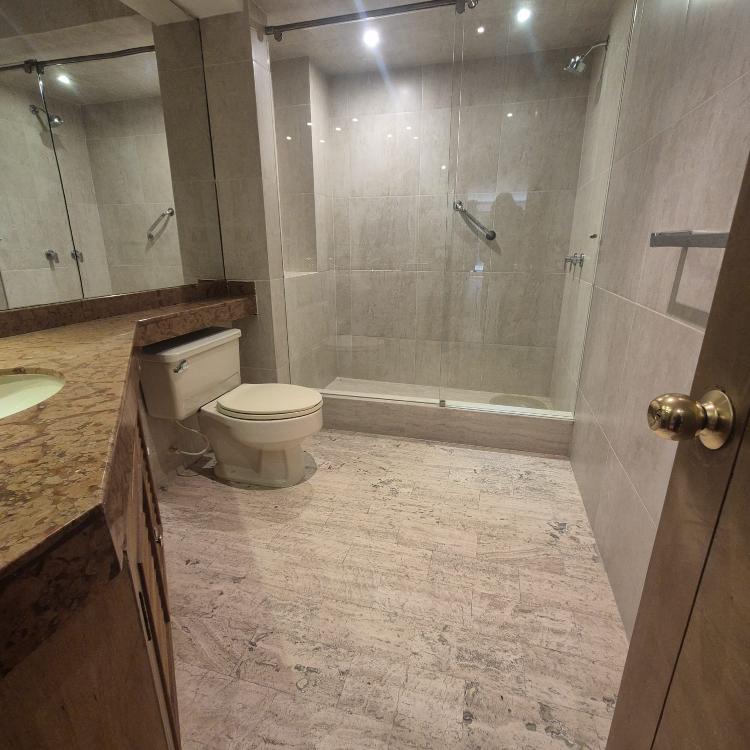 Apartamento en venta en Chapinero, Bogotá · foto 10 de 24