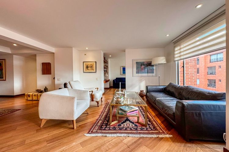 Apartamento en venta en Chico Norte, Bogotá · foto 3 de 16