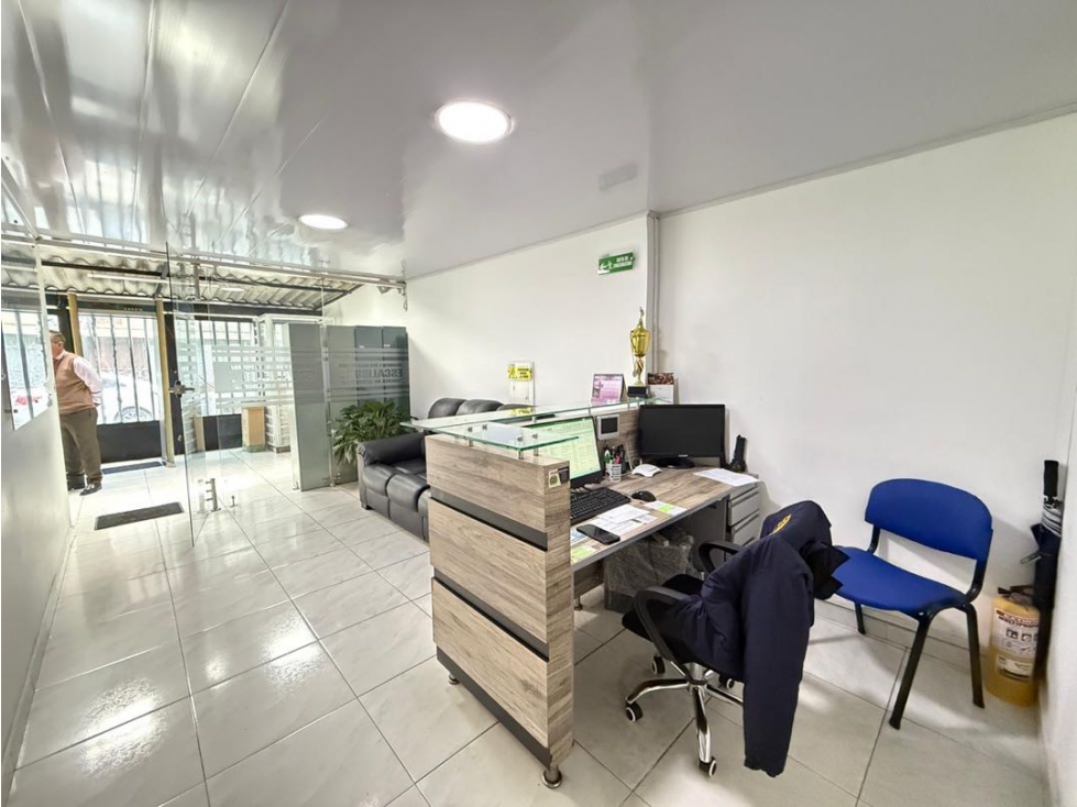 Casa en venta en Engativá, Bogotá · foto 3 de 16