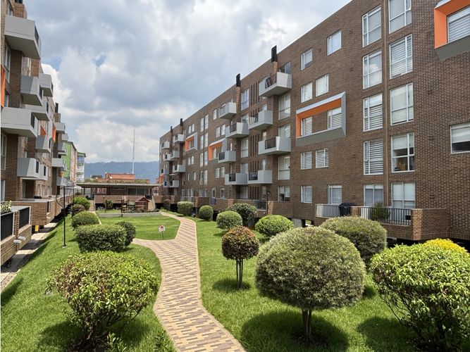 Apartamento en venta en Delicias Norte, Chía · foto 2 de 24