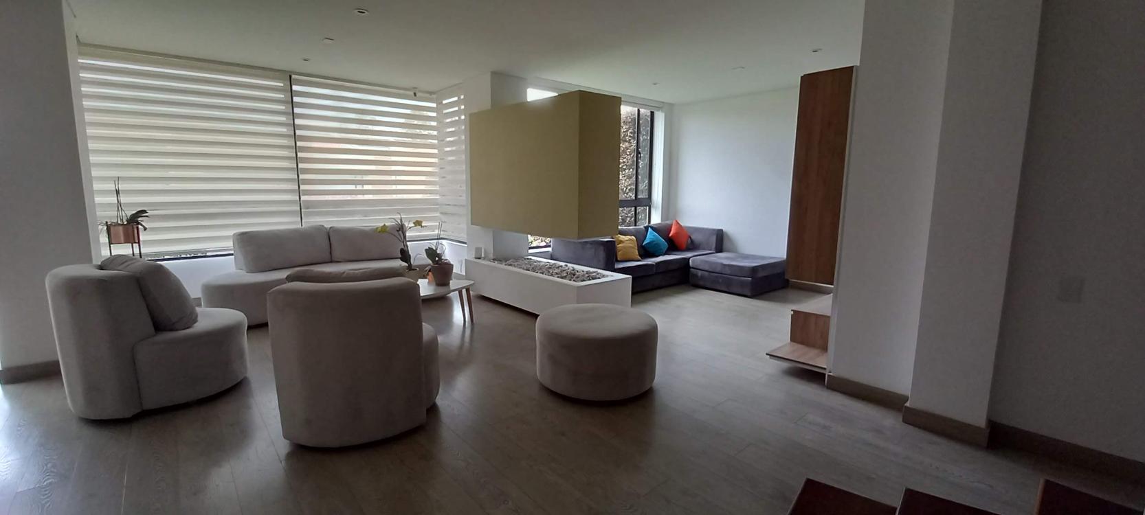 Casa en venta en Chuntame, Cajicá · foto 2 de 16